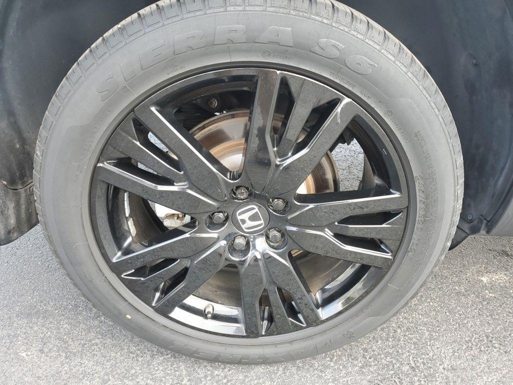 used 2022 Honda Pilot car, priced at $29,998