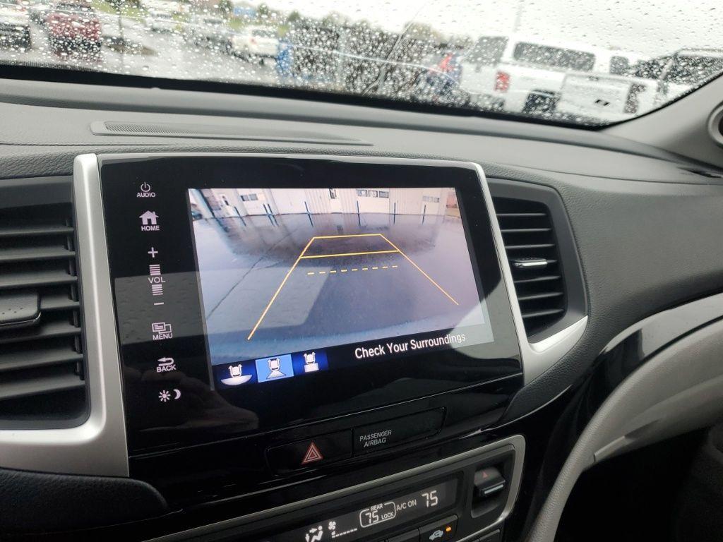 used 2018 Honda Pilot car, priced at $15,757