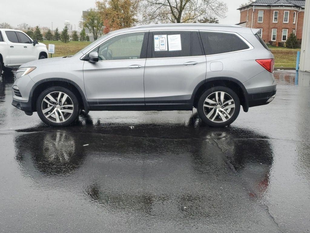 used 2018 Honda Pilot car, priced at $15,757