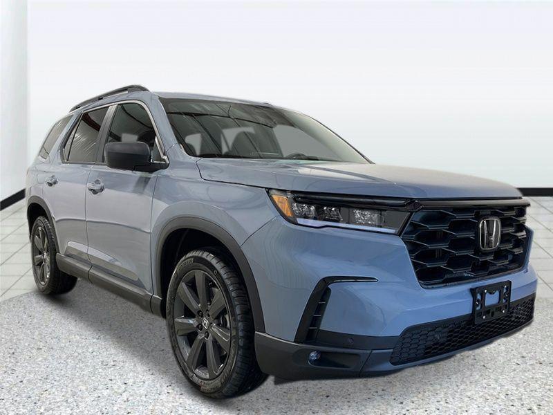 new 2025 Honda Pilot car, priced at $44,880