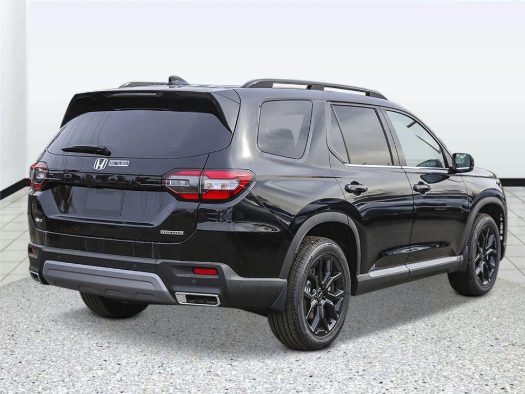 new 2025 Honda Pilot car, priced at $52,995