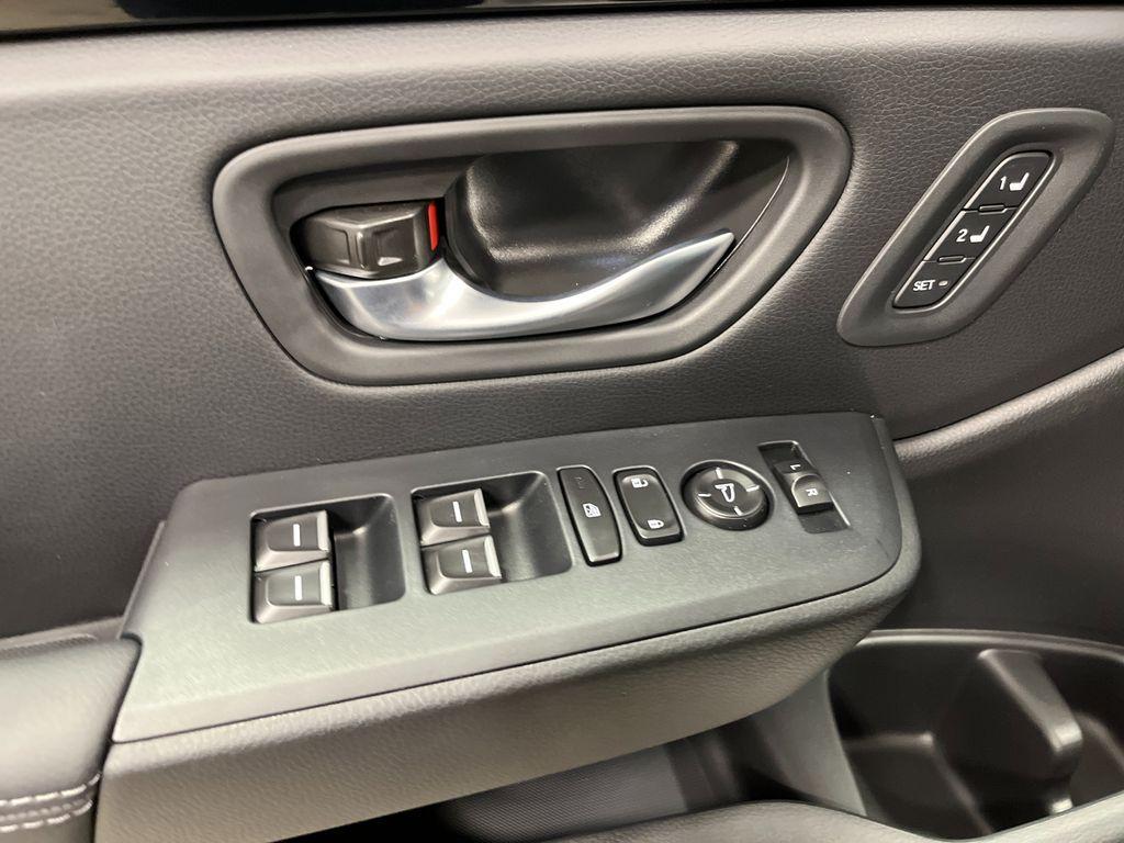 new 2025 Honda Pilot car, priced at $52,995