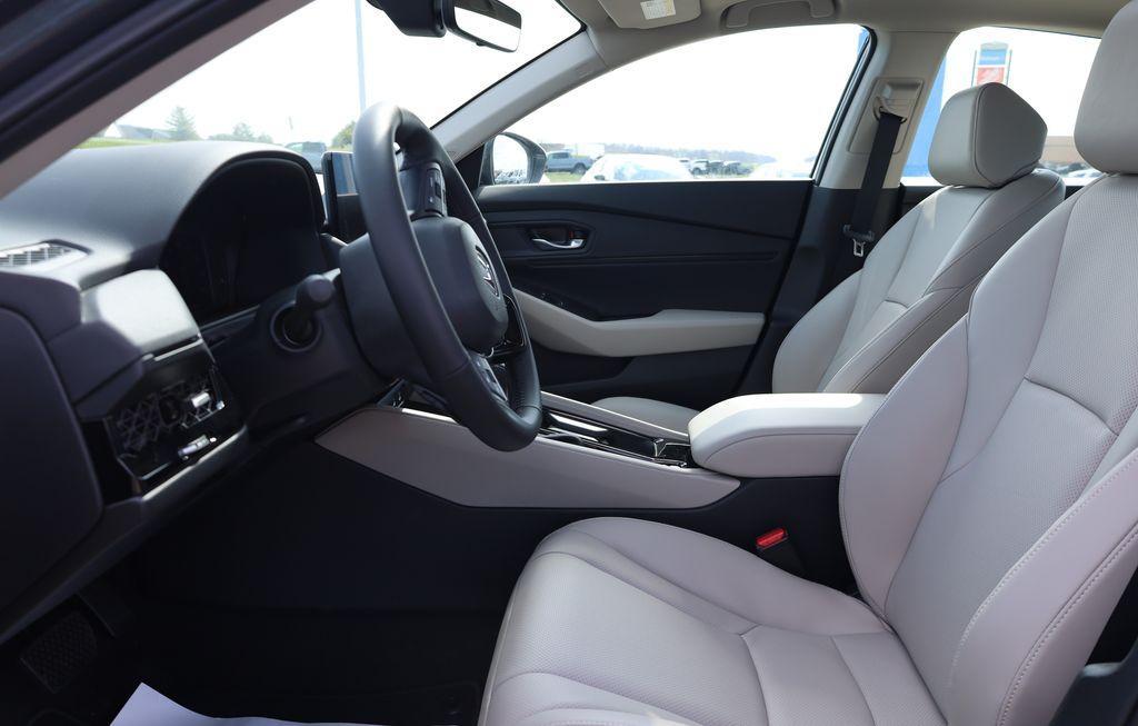 new 2025 Honda Accord Hybrid car, priced at $36,545