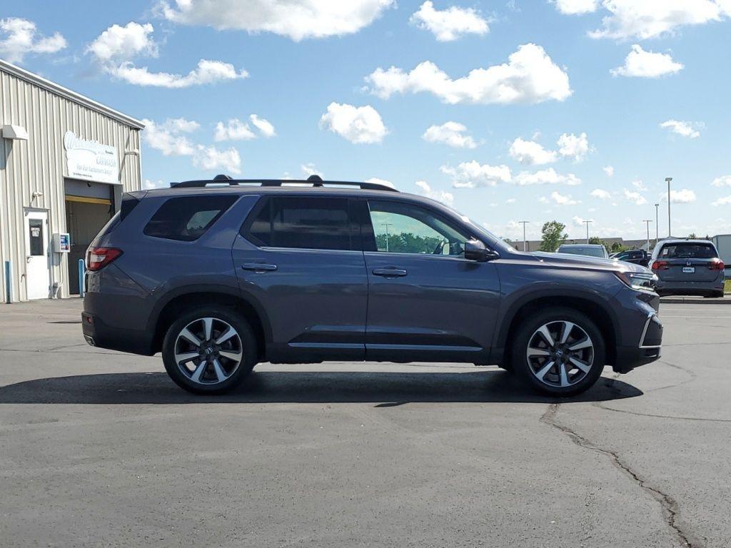 used 2023 Honda Pilot car, priced at $41,227