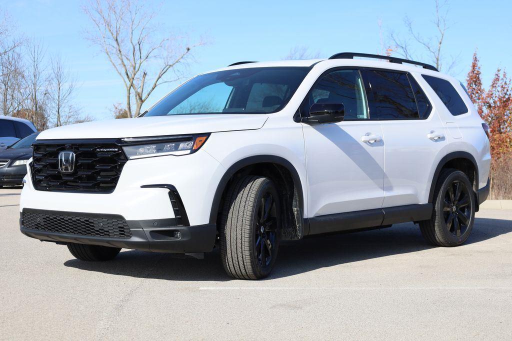 new 2025 Honda Pilot car, priced at $56,530