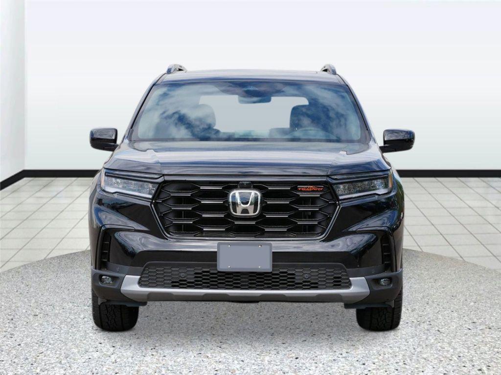 new 2025 Honda Pilot car, priced at $52,800