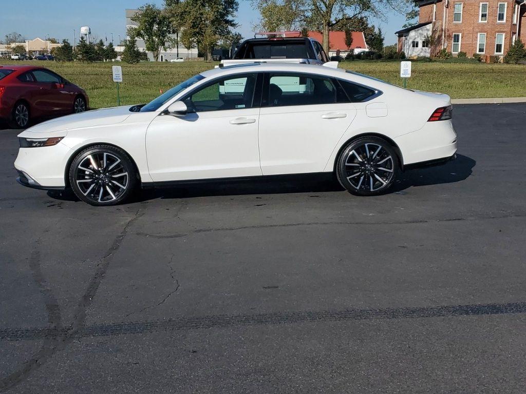 used 2024 Honda Accord Hybrid car, priced at $33,997