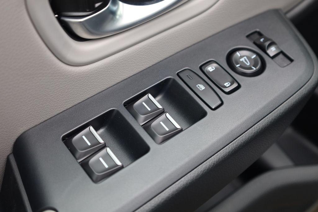 new 2025 Honda Pilot car, priced at $51,095