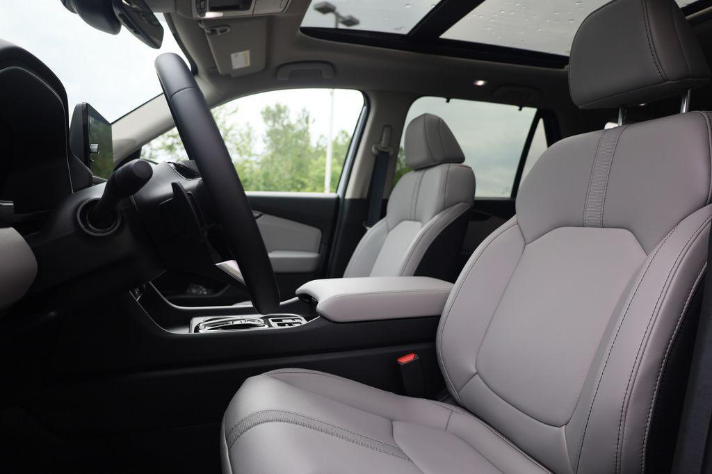 new 2025 Honda Pilot car, priced at $51,095