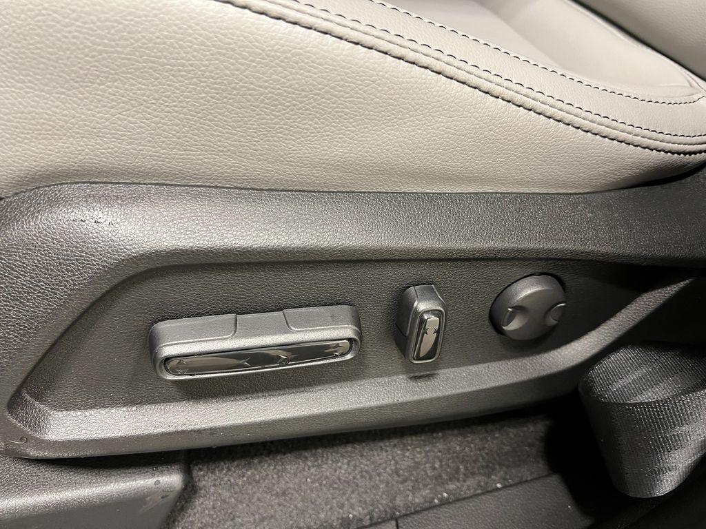 new 2025 Honda Pilot car, priced at $53,725