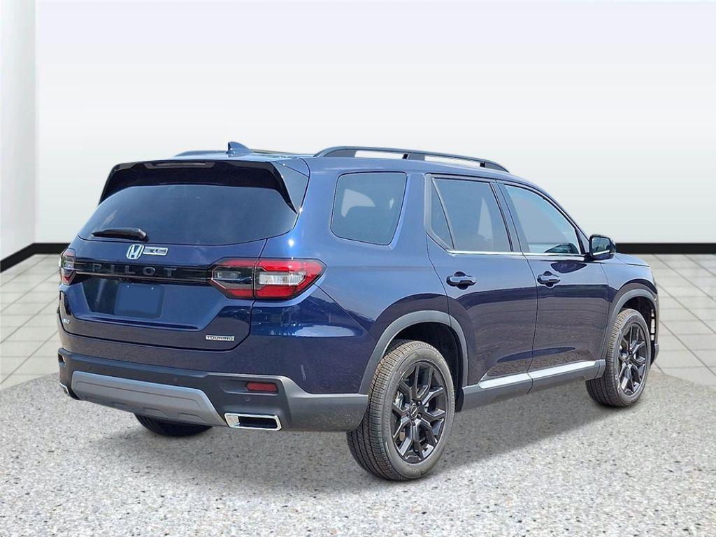 new 2025 Honda Pilot car, priced at $53,725
