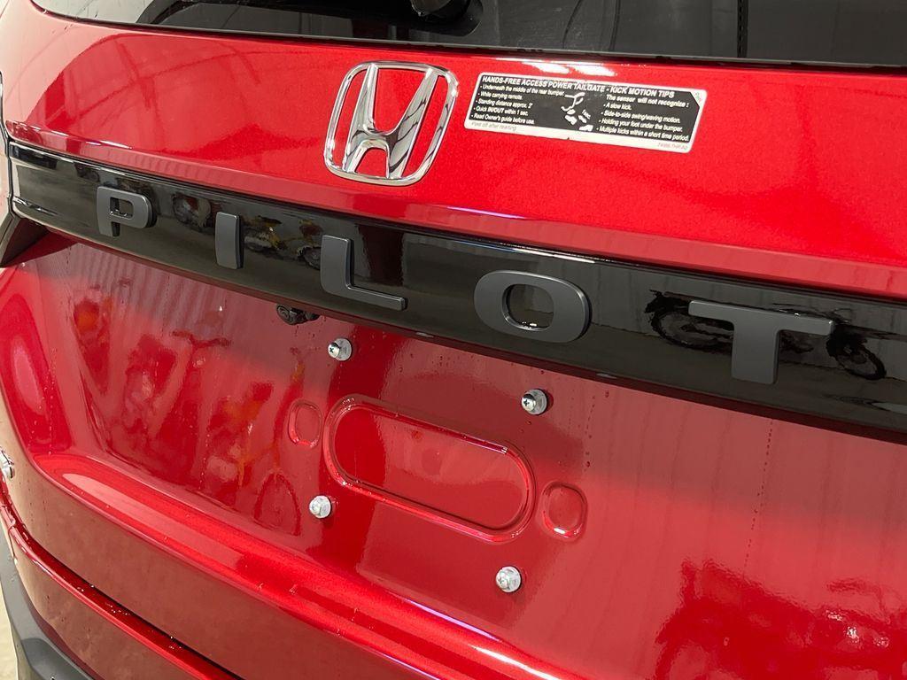 new 2025 Honda Pilot car, priced at $55,030