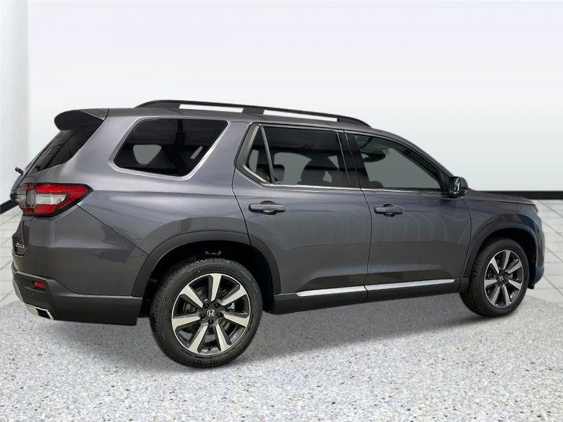 new 2025 Honda Pilot car, priced at $50,995