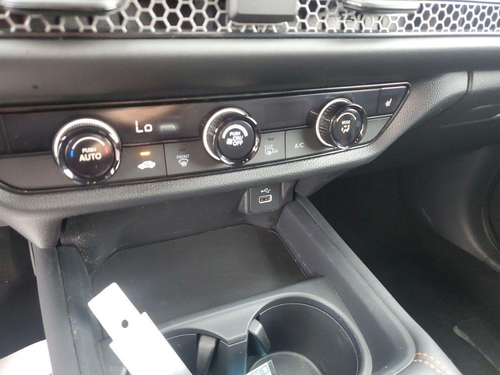 used 2025 Honda HR-V car, priced at $26,717
