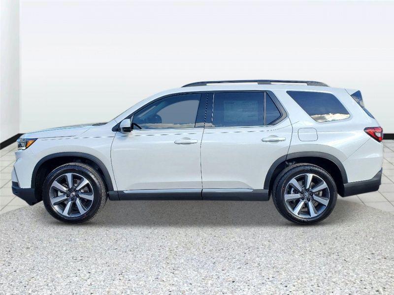 new 2025 Honda Pilot car, priced at $49,350