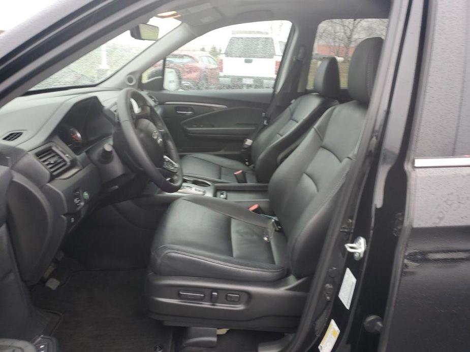 used 2022 Honda Pilot car, priced at $27,987