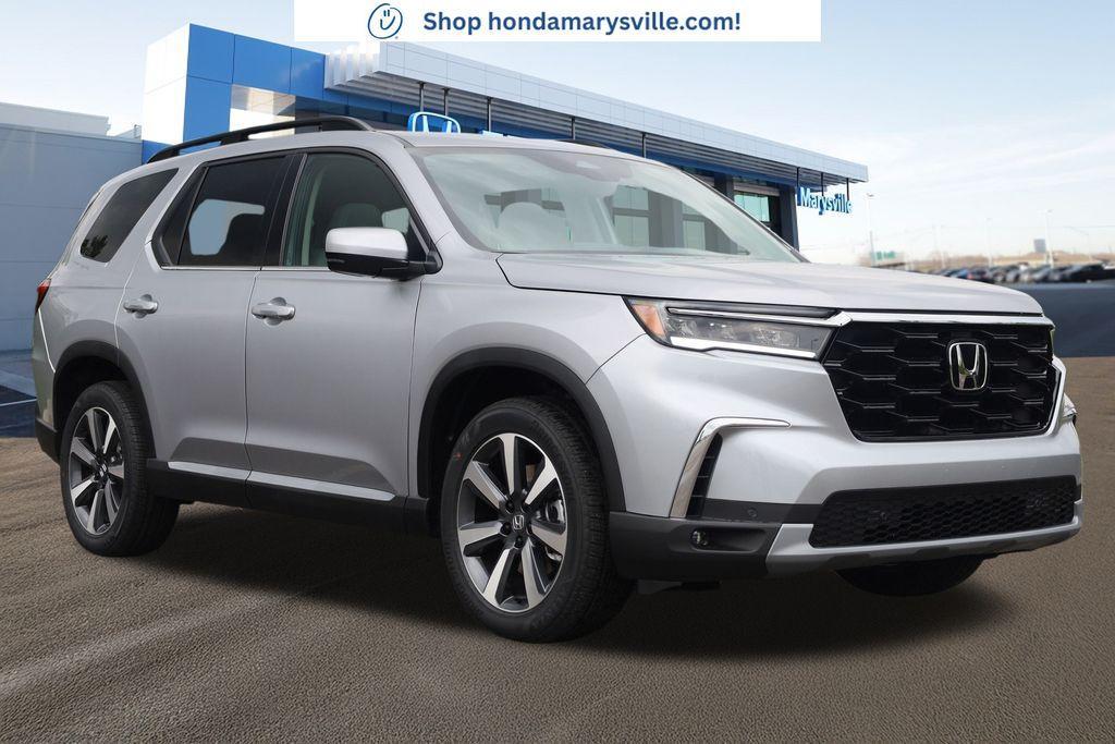 new 2025 Honda Pilot car, priced at $51,050