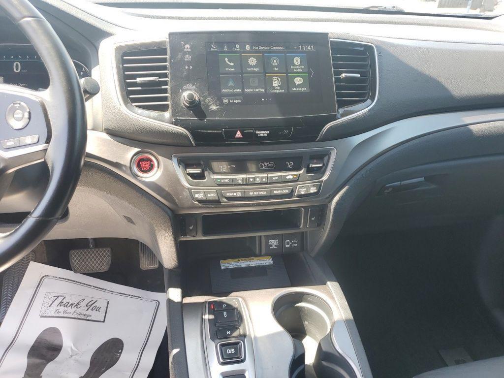 used 2022 Honda Pilot car, priced at $31,227