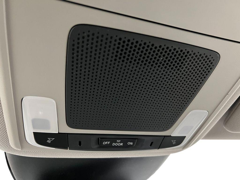 new 2025 Honda Pilot car, priced at $47,095