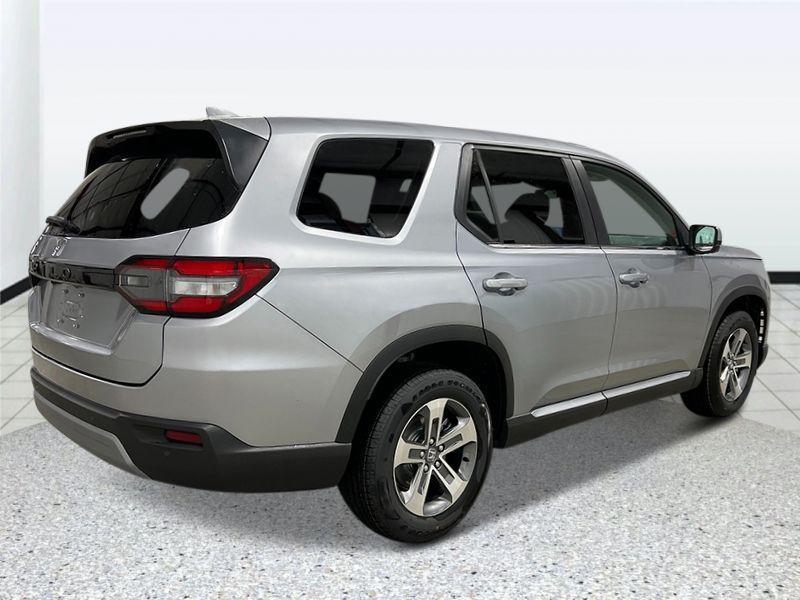 new 2025 Honda Pilot car, priced at $47,095