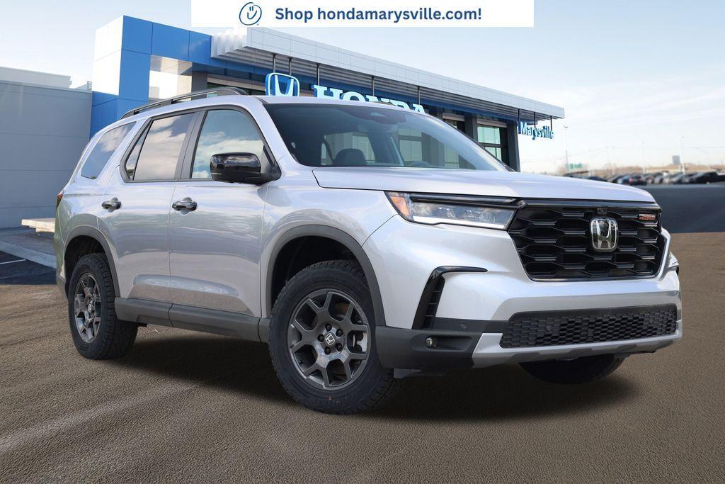 new 2025 Honda Pilot car, priced at $50,795