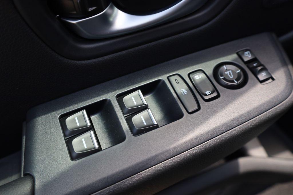 new 2025 Honda Pilot car, priced at $50,895