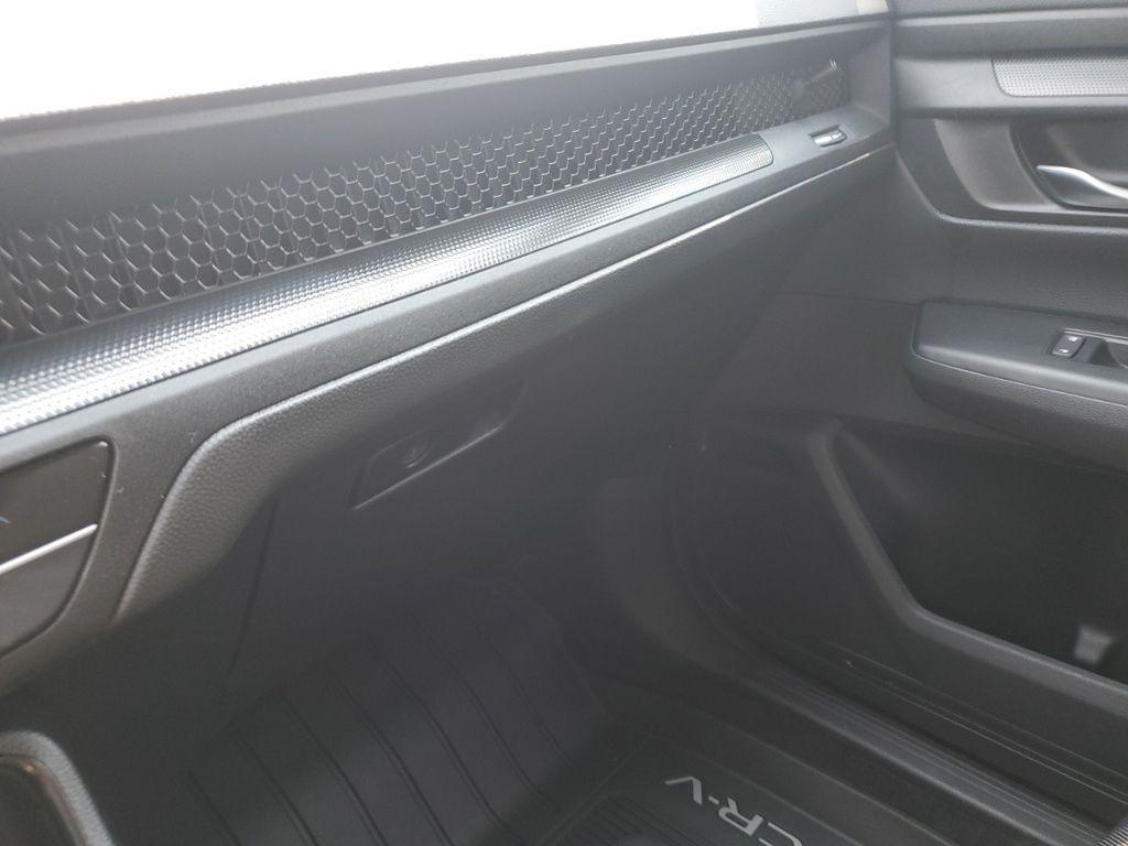 used 2025 Honda CR-V car, priced at $29,197