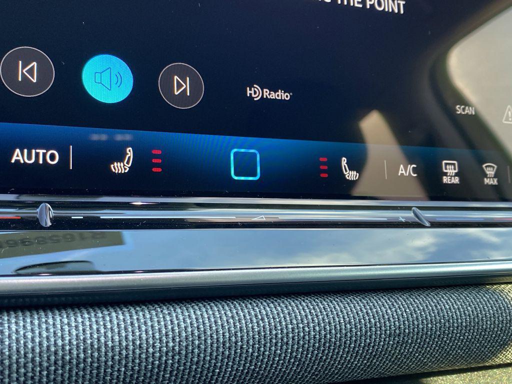 new 2026 Volkswagen Tiguan car, priced at $31,295