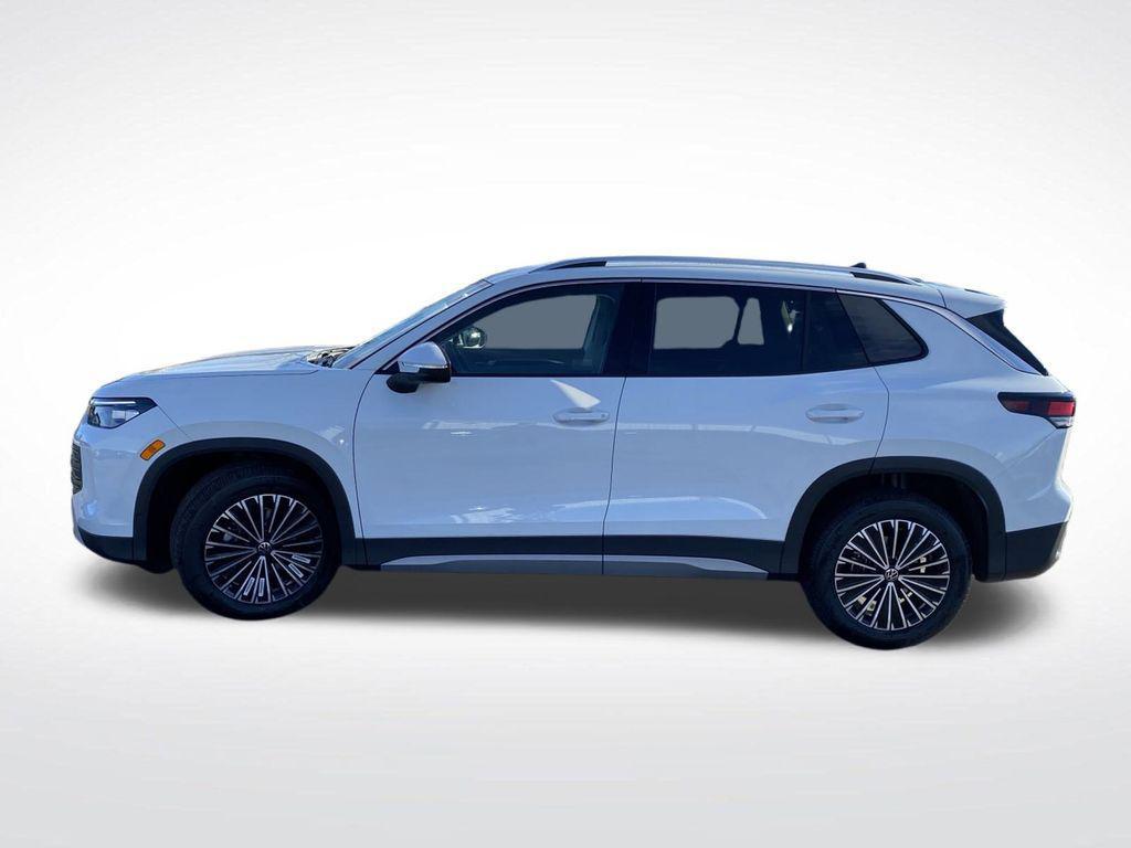 new 2026 Volkswagen Tiguan car, priced at $31,295