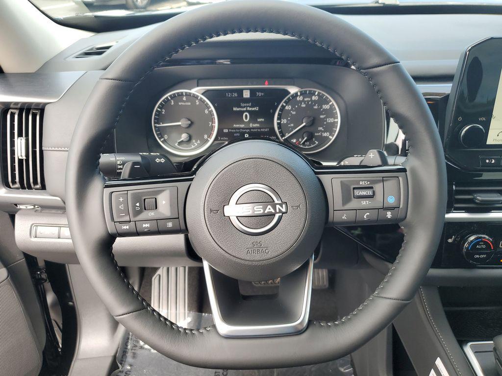 new 2025 Nissan Pathfinder car, priced at $37,015
