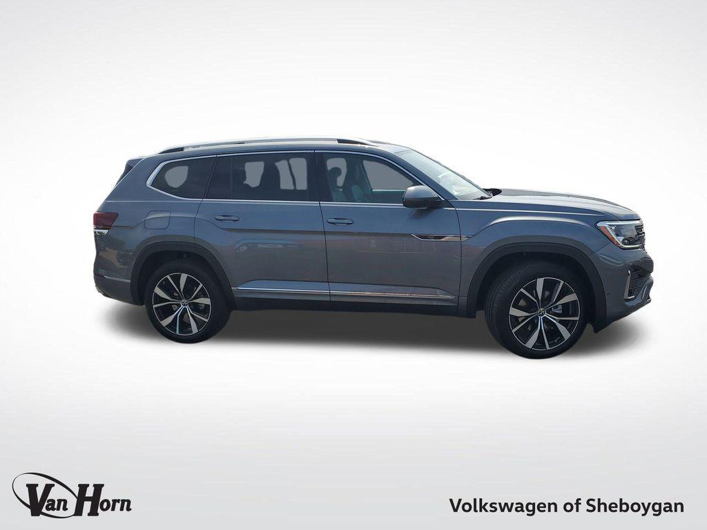new 2025 Volkswagen Atlas car, priced at $50,345