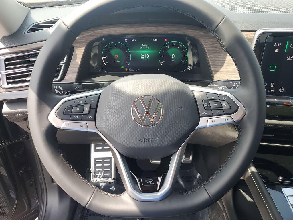 new 2025 Volkswagen Atlas car, priced at $50,345