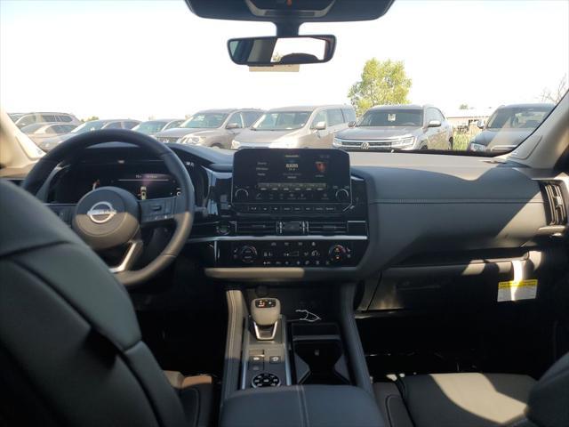 new 2025 Nissan Pathfinder car, priced at $47,154