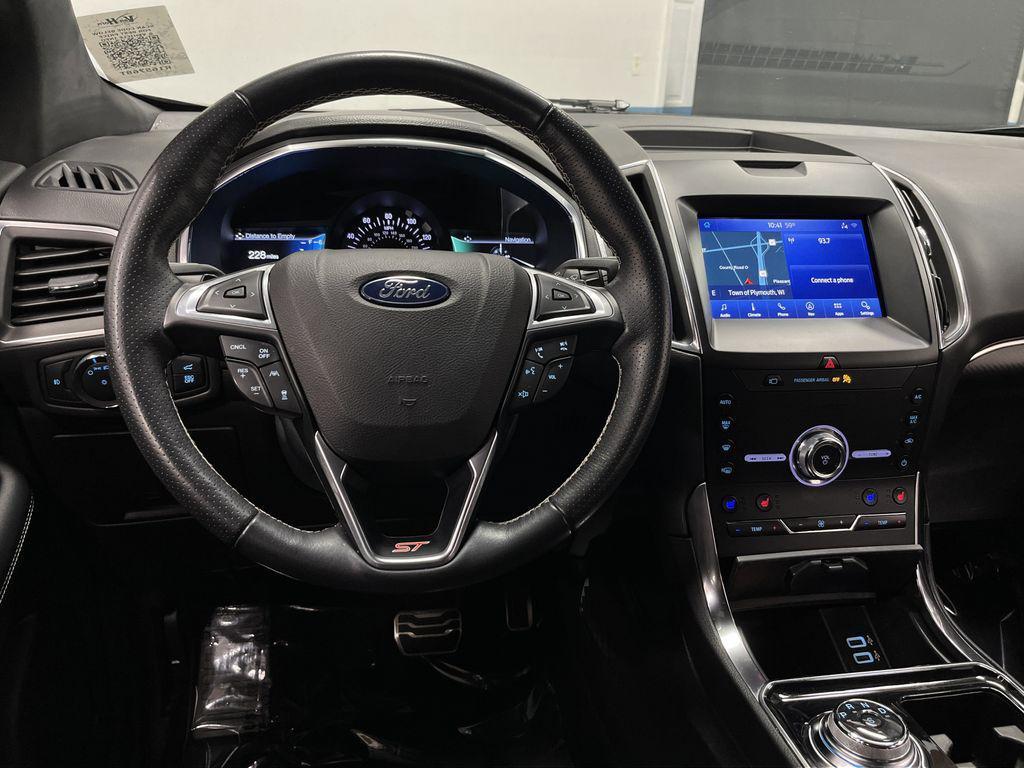 used 2020 Ford Edge car, priced at $24,202