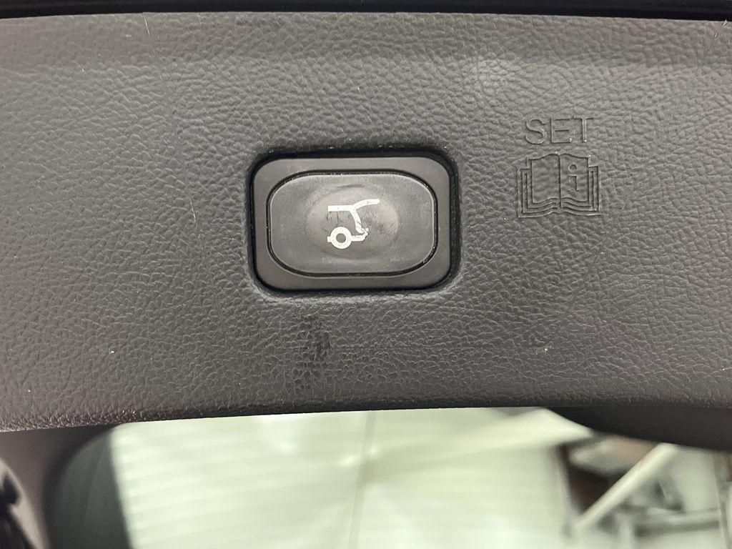 used 2020 Ford Edge car, priced at $24,202