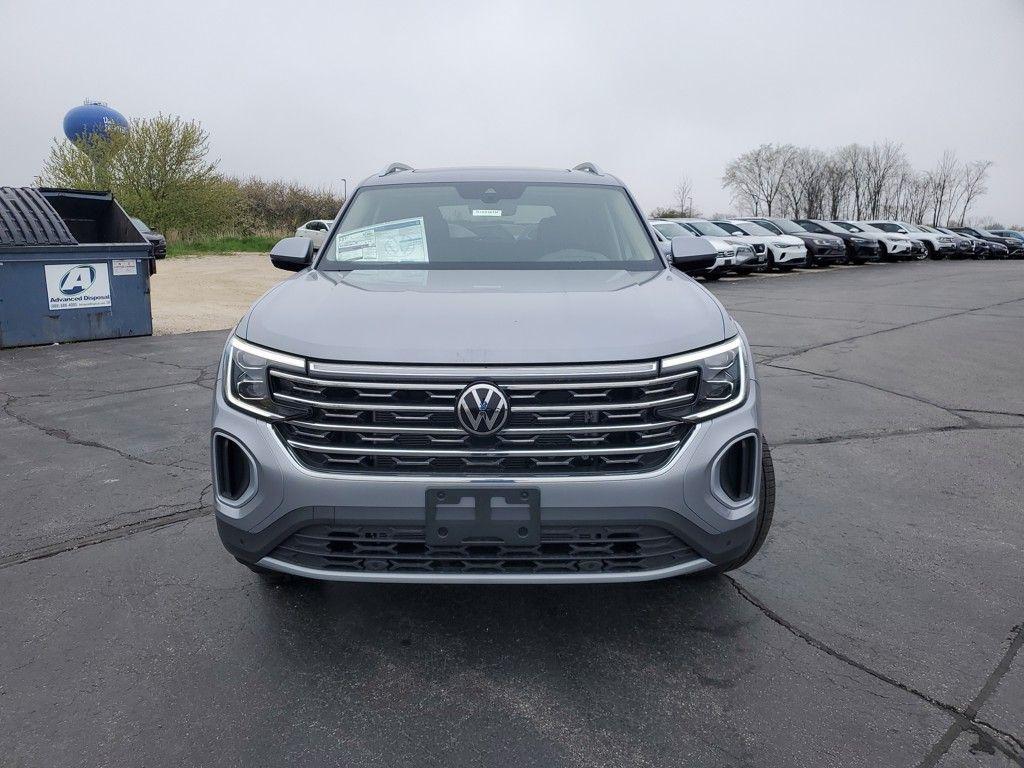 new 2025 Volkswagen Atlas car, priced at $43,375