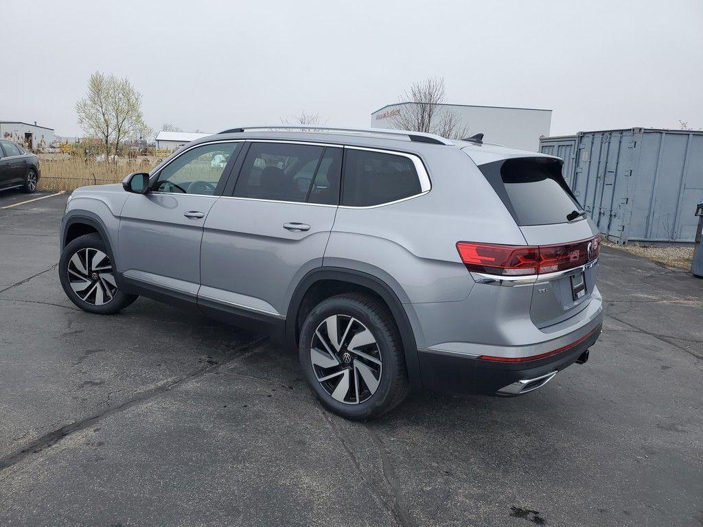 new 2025 Volkswagen Atlas car, priced at $43,375