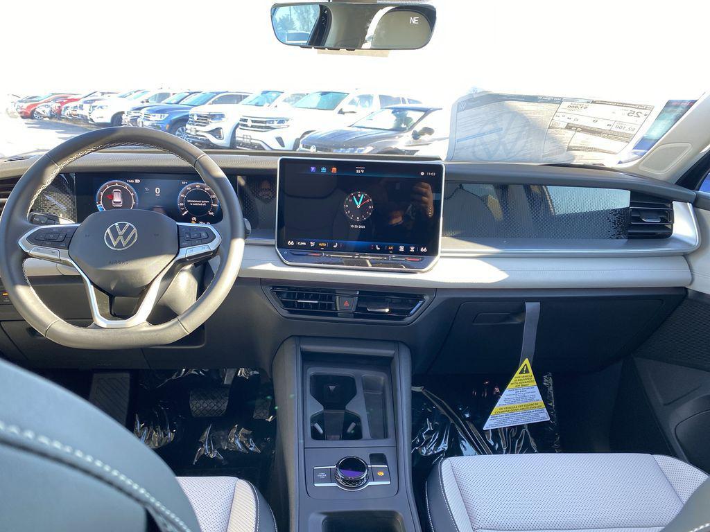 new 2025 Volkswagen Tiguan car, priced at $34,965