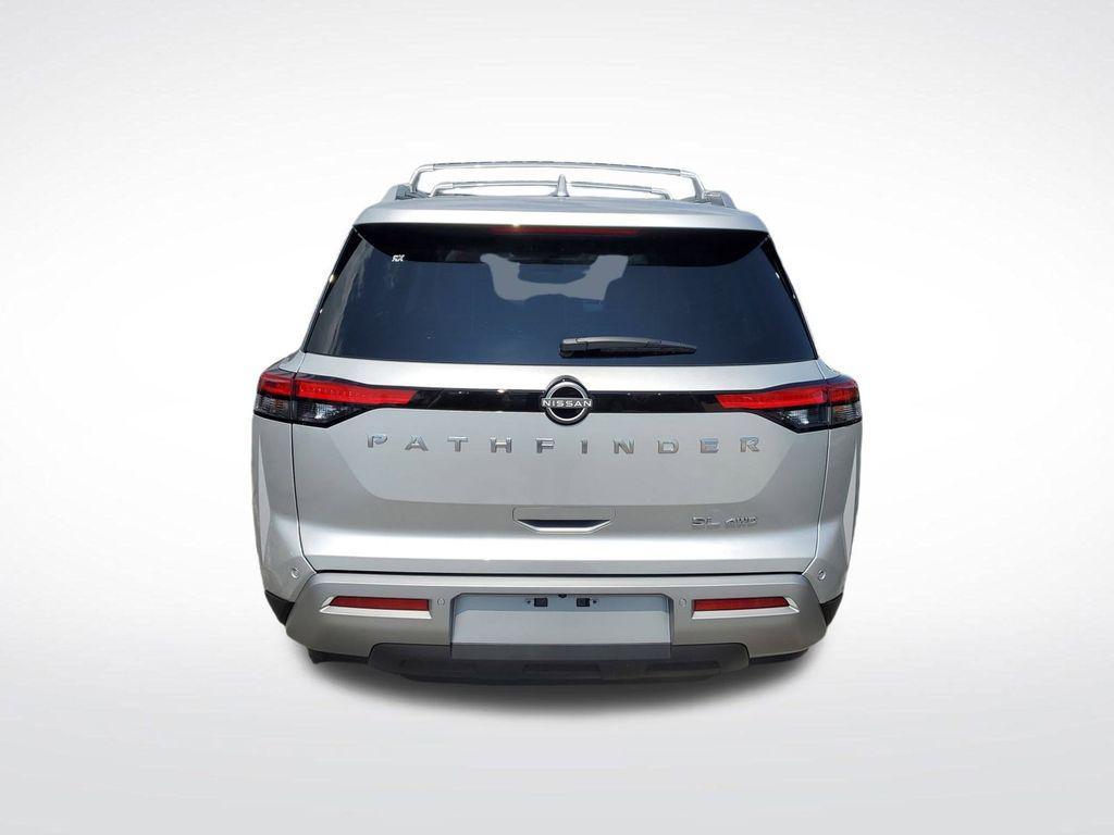 new 2025 Nissan Pathfinder car, priced at $39,015
