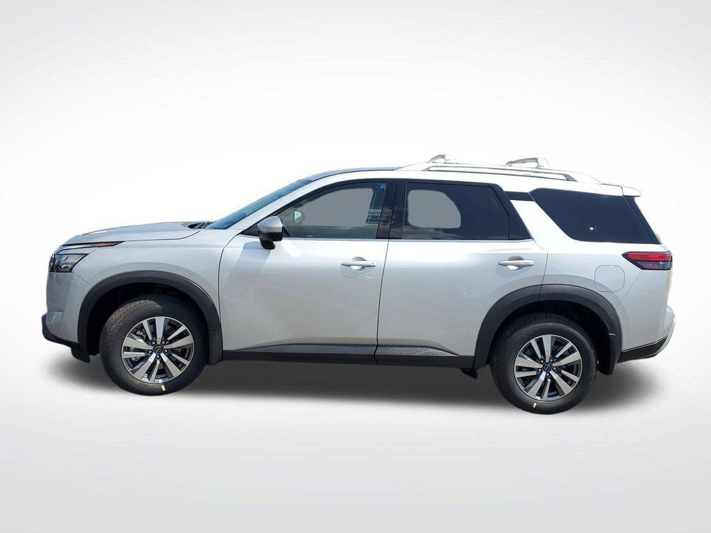 new 2025 Nissan Pathfinder car, priced at $39,015
