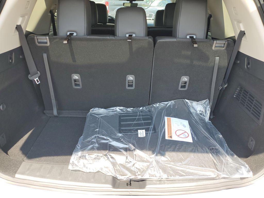 new 2025 Nissan Pathfinder car, priced at $39,015