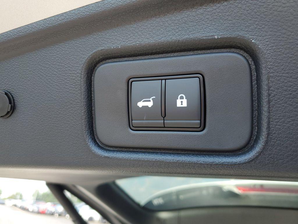 new 2025 Nissan Pathfinder car, priced at $39,015