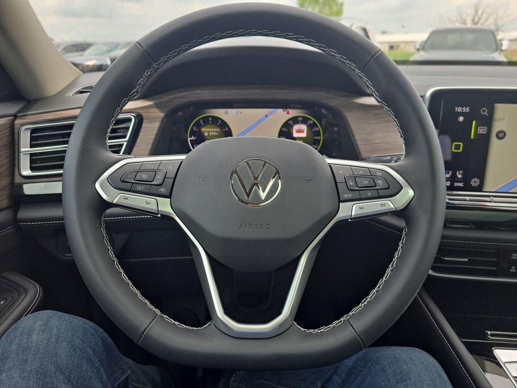 new 2025 Volkswagen Atlas car, priced at $44,033