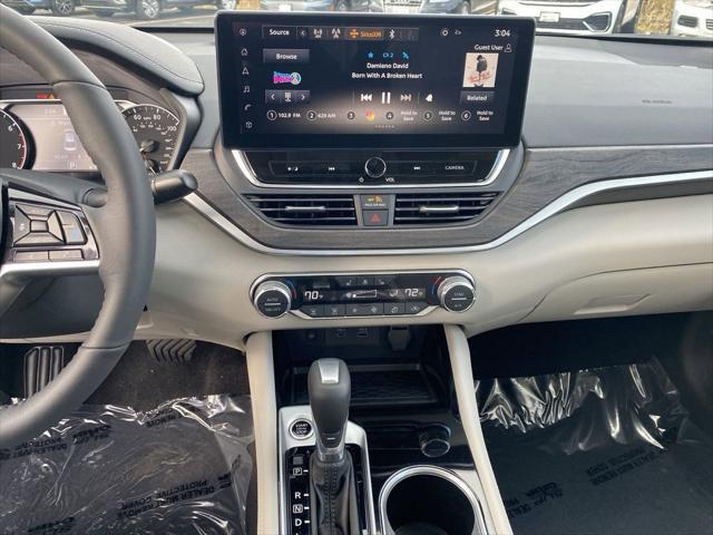 new 2025 Nissan Altima car, priced at $34,954