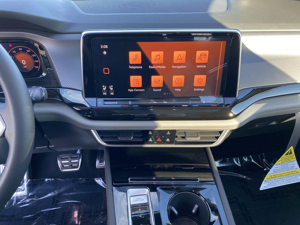 new 2025 Volkswagen Atlas car, priced at $40,800