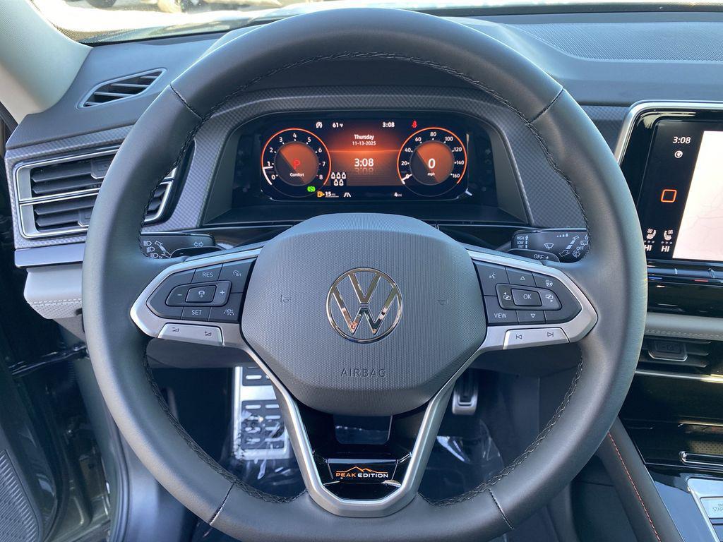 new 2025 Volkswagen Atlas car, priced at $40,800