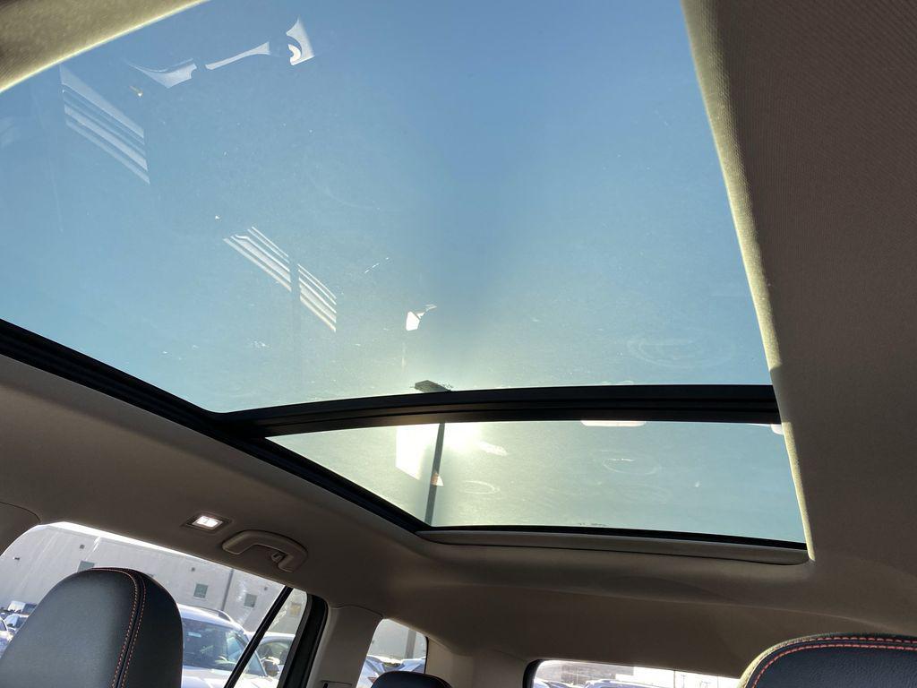 new 2025 Volkswagen Atlas car, priced at $40,800