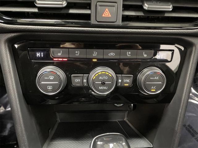 used 2022 Volkswagen Taos car