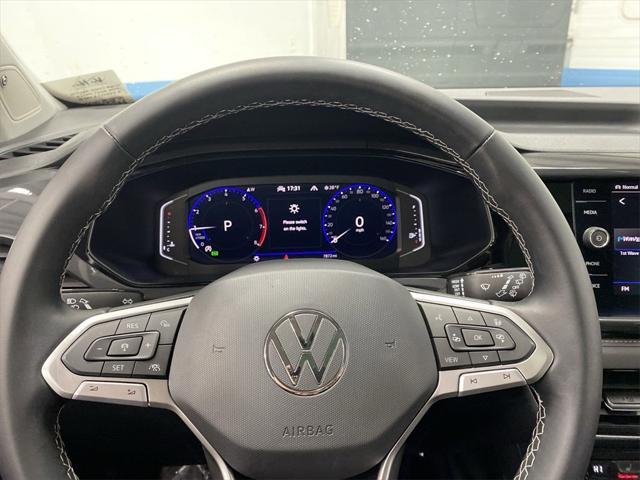 used 2022 Volkswagen Taos car