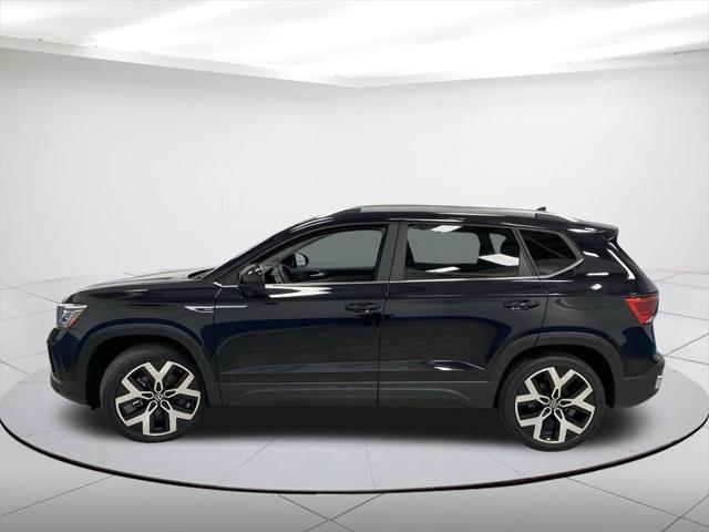 used 2022 Volkswagen Taos car